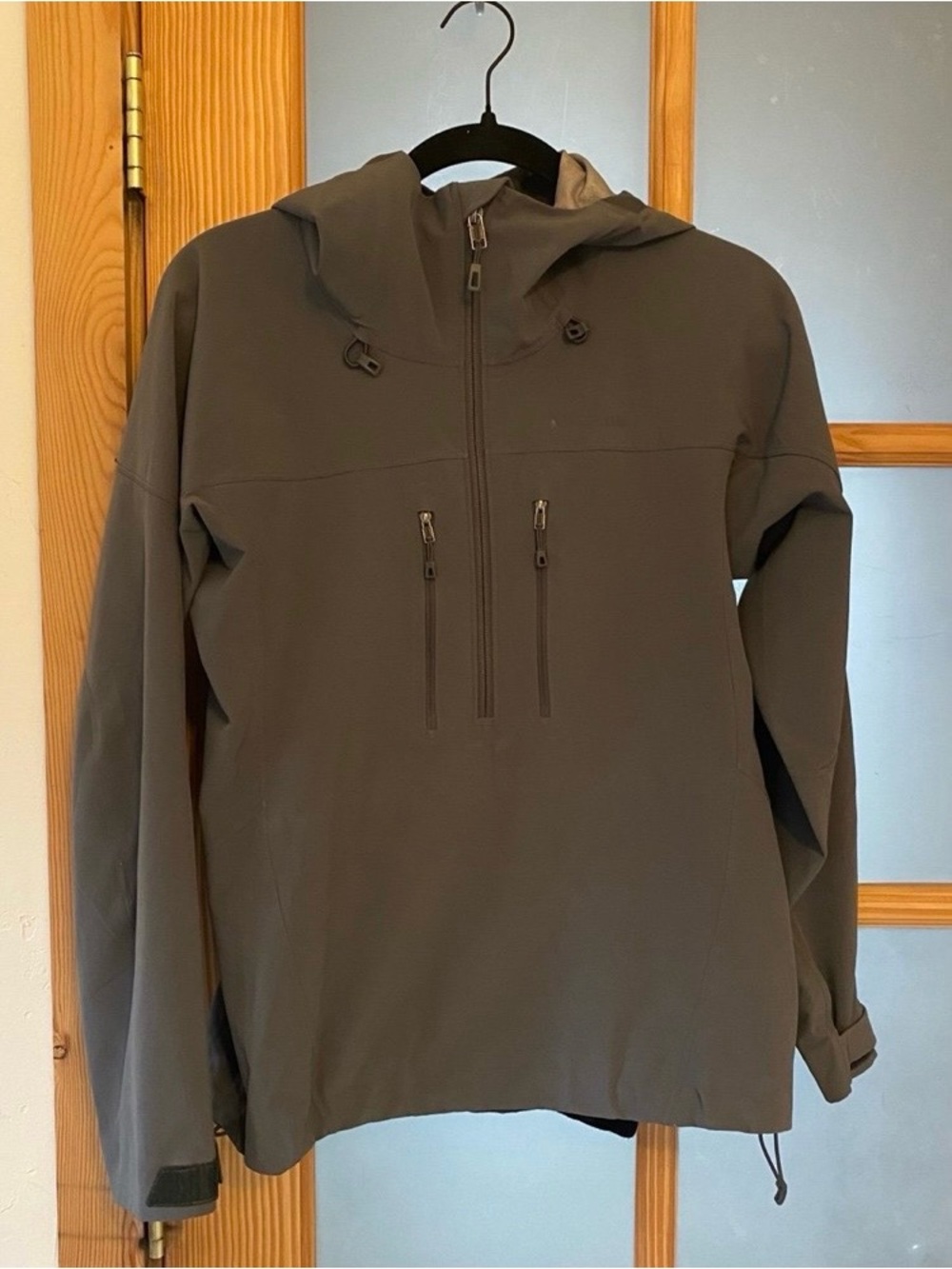 Patagonia Women's Hooded Windbreaker - gray/green